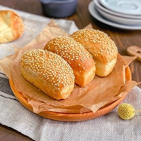 Соусы и хлеб