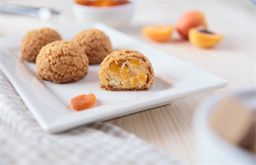 Пирожные шу с абрикосовым кремом 8 шт 1016623