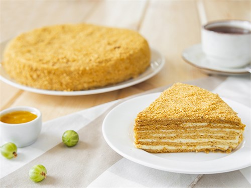 Торт Белый мёд 1001102