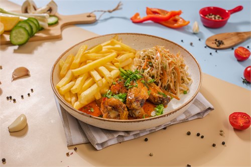 Куриные крылышки в соусе терияки с картофелем фри Доставка  1098992