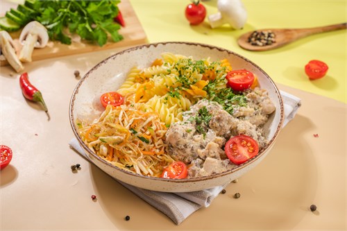 Курочка в сливочном соусе с макаронами Доставка  1099036