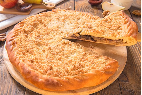 Пирог с грушей, бананом и грецким орехом  1092494