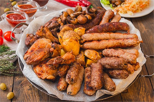Ассорти из шашлыков и купатов 1065486