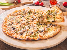 {{photo.Alt || photo.Description || 'Пицца с копчёным цыплёнком и грибами Доставка '}}