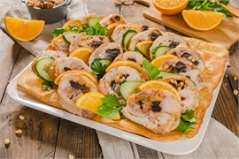 {{photo.Alt || photo.Description || 'Рулет по-боярски Доставка'}}