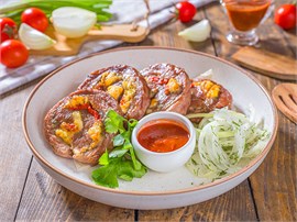 {{photo.Alt || photo.Description || 'Рулет из свинины с адыгейским сыром Доставка'}}