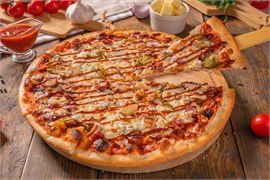 {{photo.Alt || photo.Description || 'Пицца с охотничьими колбасками Доставка'}}