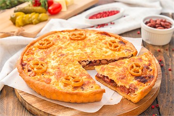 {{photo.Alt || photo.Description || 'Киш баварский'}}