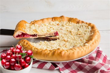 {{photo.Alt || photo.Description || 'Пирог с вишней'}}