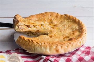 {{photo.Alt || photo.Description || 'Пирог с капустой и курицей'}}