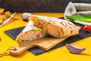 {{photo.Alt || photo.Description || 'Шаурма с люля-кебабом из курицы Доставка'}}