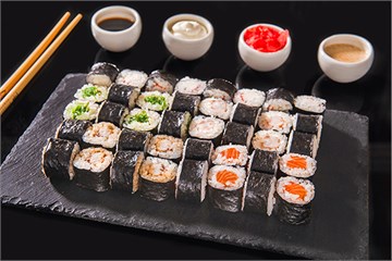 {{photo.Alt || photo.Description || 'Хосомаки сет'}}