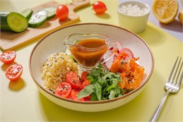 {{photo.Alt || photo.Description || 'Боул с булгуром и креветками '}}