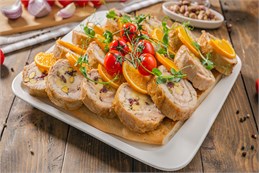 {{photo.Alt || photo.Description || 'Рулет из курицы с вялеными томатами и фисташками '}}