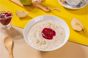 {{photo.Alt || photo.Description || 'Каша овсяная с грушей и вишнёвым вареньем Доставка '}}