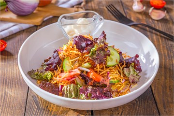 {{photo.Alt || photo.Description || 'Салат с карбонадом и картофелем пай'}}