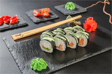 {{photo.Alt || photo.Description || 'Ролл Васабико Доставка'}}